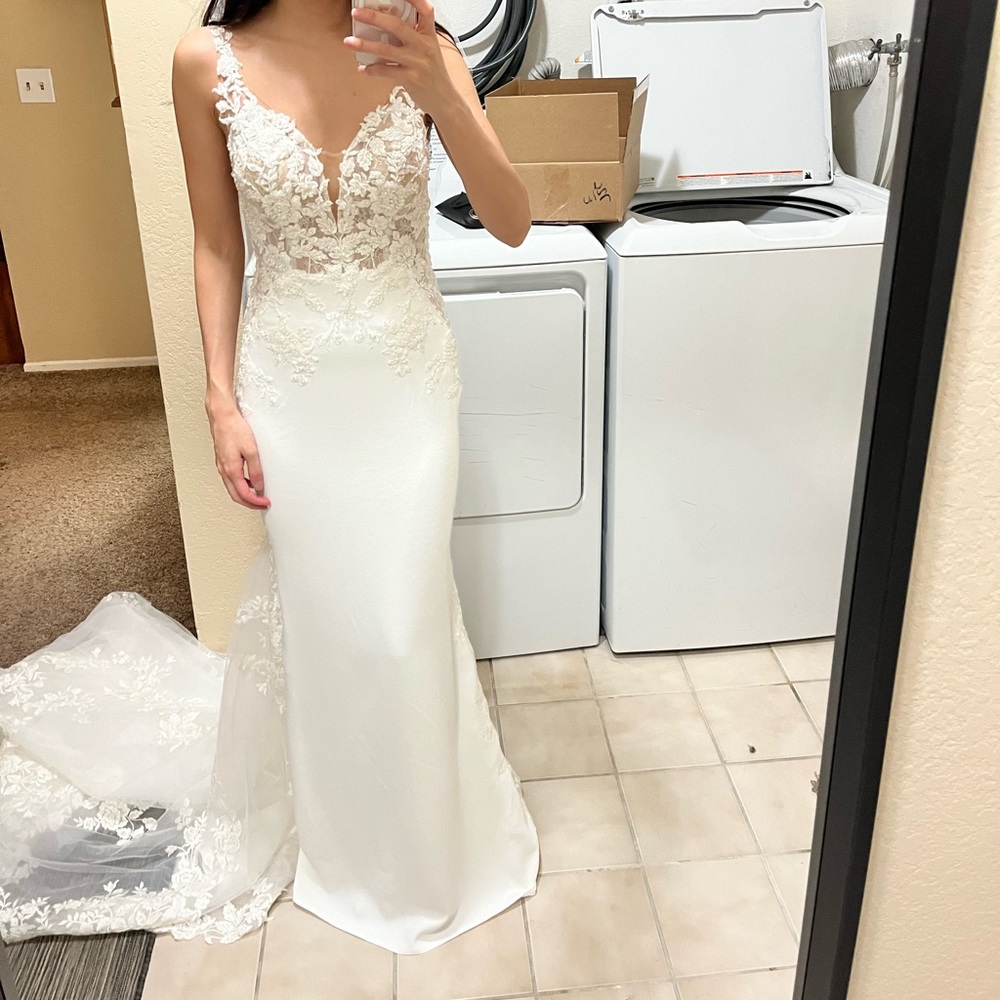 NEW posh brides wedding dress